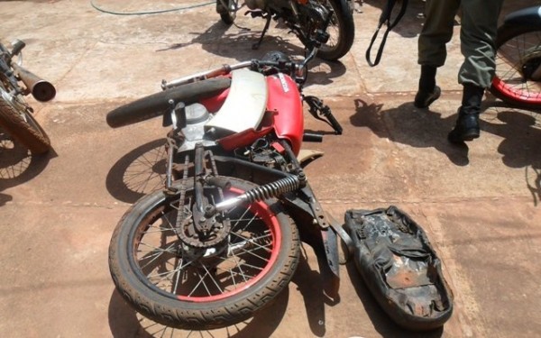 moto hilux 01 2logo1