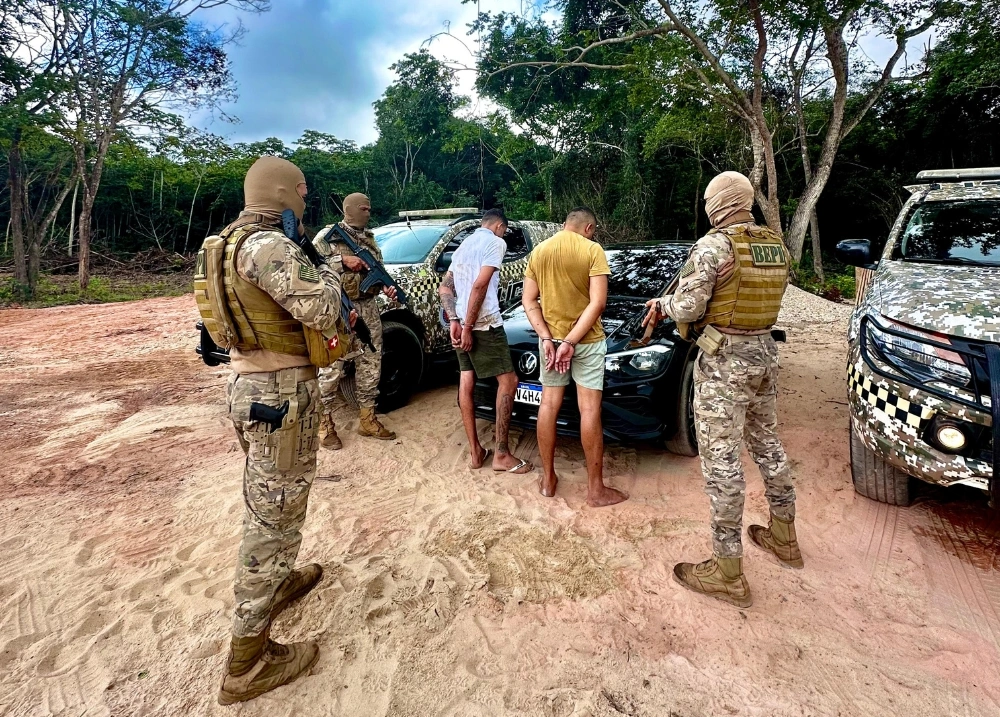 Dupla suspeita de tráfico e “saidinha de banco” é presa em José de Freitas após perseguição 2 image 4