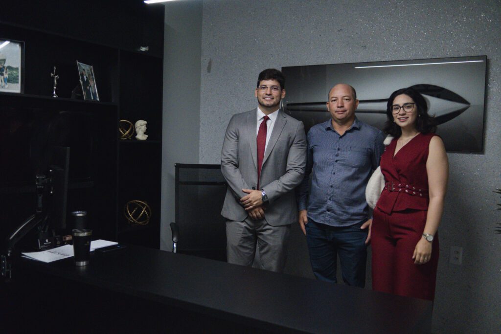 Escritório Silva & Lima inaugura prédio moderno de dois andares e apresenta nova advogada em José de Freitas 3 DSC04224