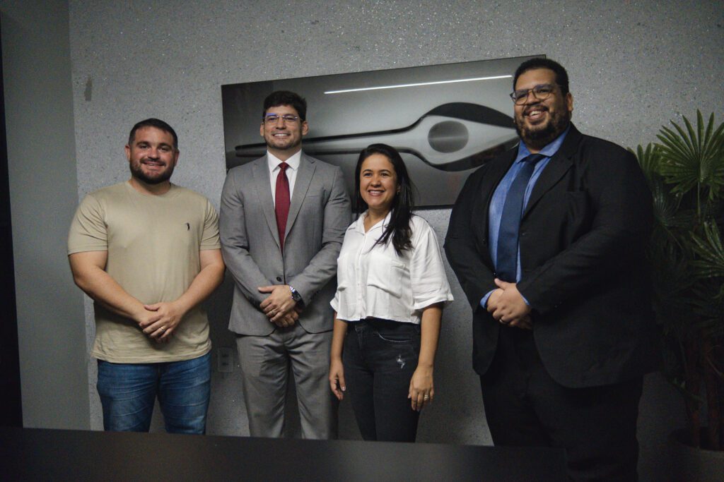 Escritório Silva & Lima inaugura prédio moderno de dois andares e apresenta nova advogada em José de Freitas 10 DSC04234