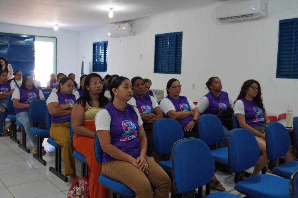 Cuidar de quem cuida: mães recebem orientação jurídica e familiar em mais uma ação do projeto Mãe TEAcolho 3 DSC04302 1