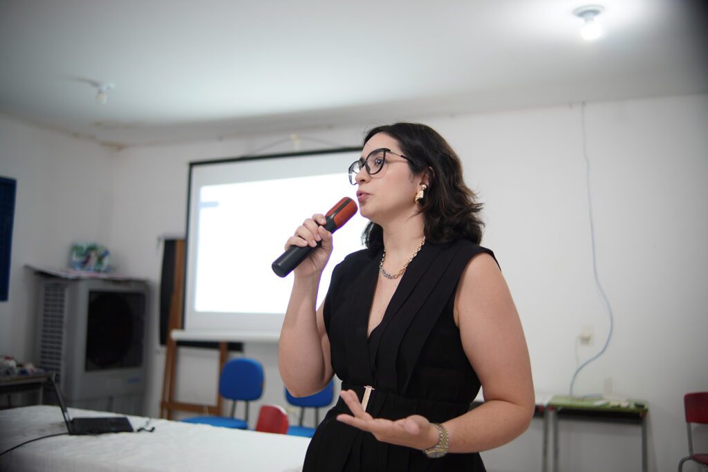 Cuidar de quem cuida: mães recebem orientação jurídica e familiar em mais uma ação do projeto Mãe TEAcolho 5 DSC04330