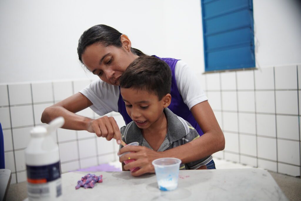 Cuidar de quem cuida: mães recebem orientação jurídica e familiar em mais uma ação do projeto Mãe TEAcolho 10 DSC04355